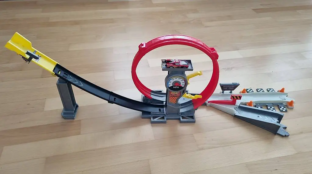 Mattel Disney Pixar Cars XRS Rocket Racing Super Loop Playse