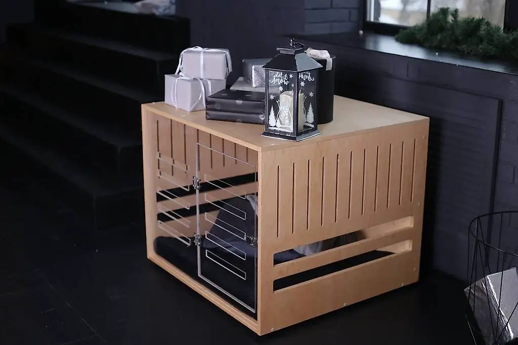 Hundebox aus Holz mit Acryl Frontplatte und Tür - WEISS