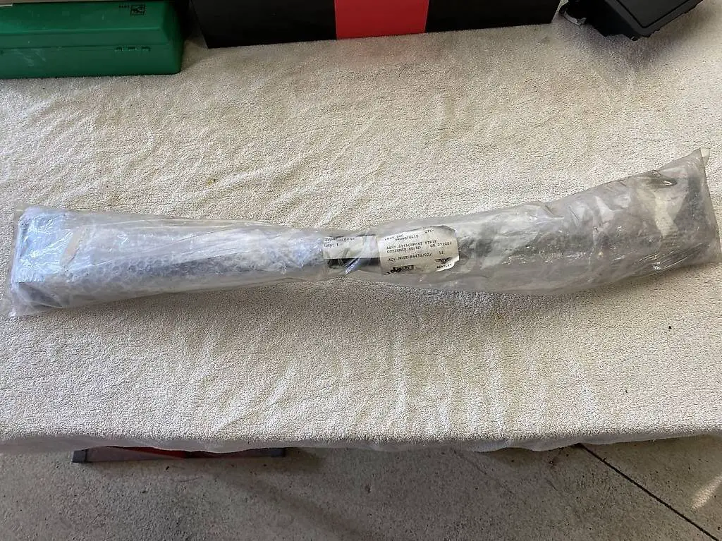 Bentley GT Bande de Renfort du pare-choc Av 3W0807861F