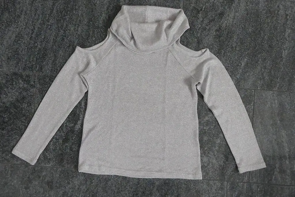 Feinstrick-Pullover mit Lurex und Schulter-Cut-Outs, 134/140