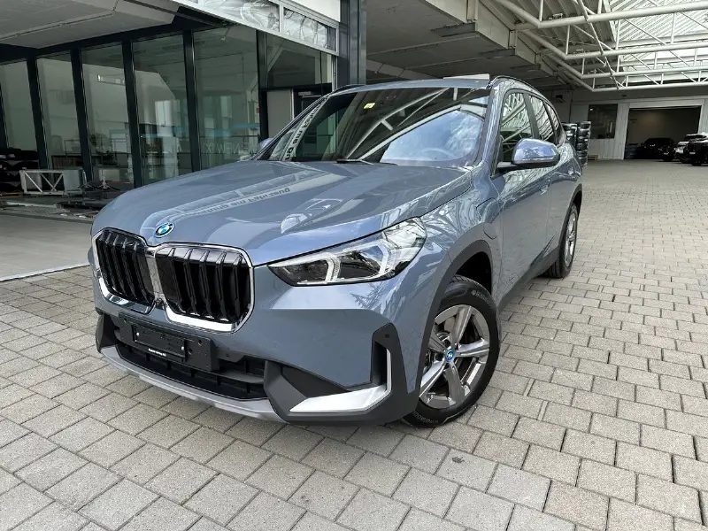BMW X1 30e