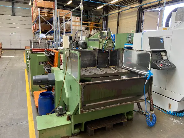 CNC-Fräsmaschine Deckel FP41NC