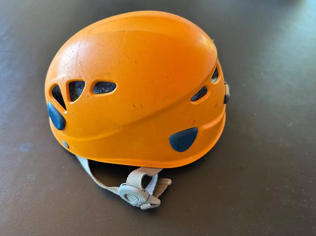 Petzl Kletterhelm für Kinder