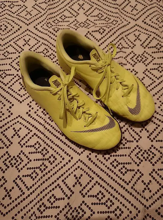 Hallenschuhe Nike
