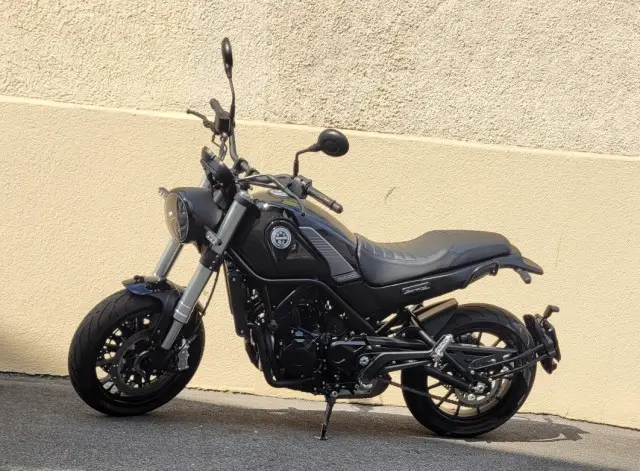 benelli leoncino 500