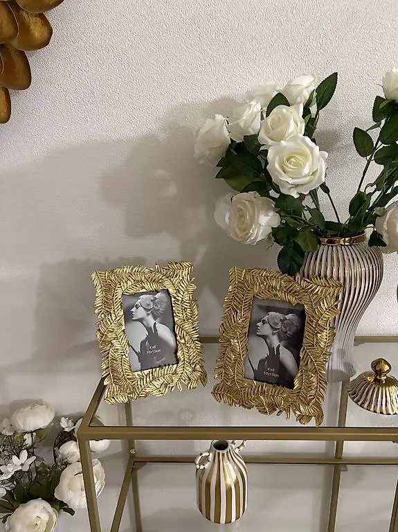 2 Bilderrahmen Neue beide für 30 fr