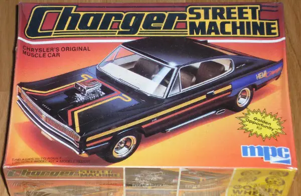 MPC Dodge Charger Street Machine 1:25