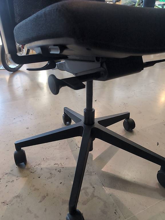 Zu verschenken Girsberger Bürostuhl