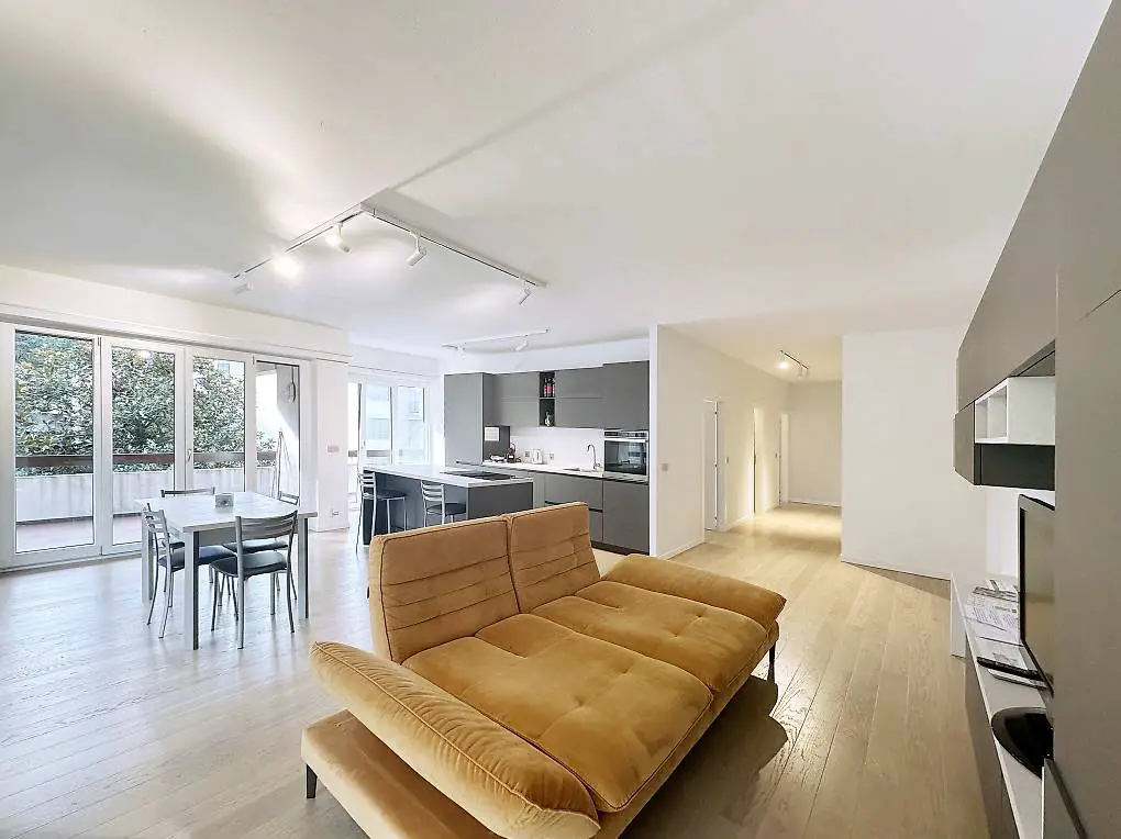 Prestigioso e nuovo 4.5 a Loreto