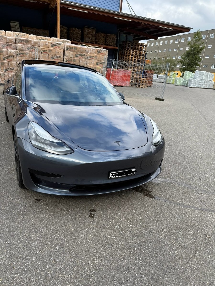 TESLA Model 3 Standard Range Plus