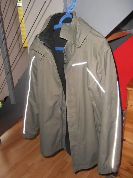 Neu: 3-in-1 Jacke mit verstaubarer Kapuze - oliv - Gr. 158/1