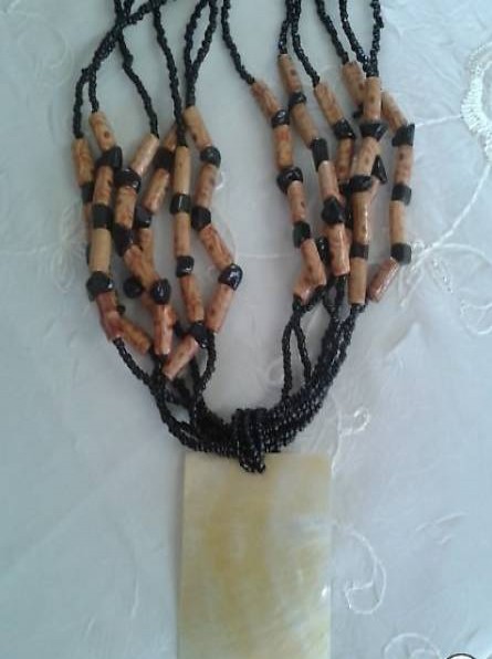 Halskette Pamela (Handarbeit)