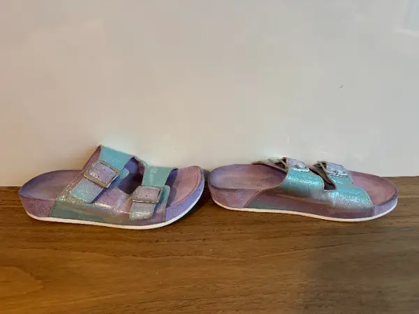 Türkis-violette Pantoletten / Finken / Hausschuhe, Gr. 33