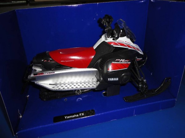 Yamaha FX Schneemobil