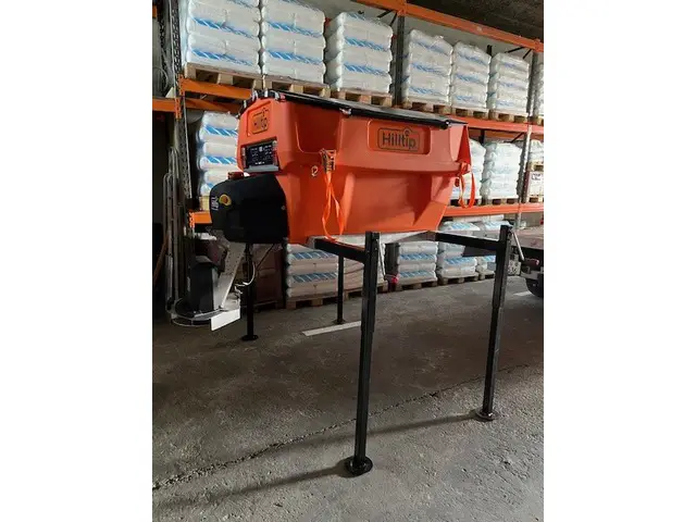 HILLTIP, Poly-Streuer Typ HTS 550, Winterdienst