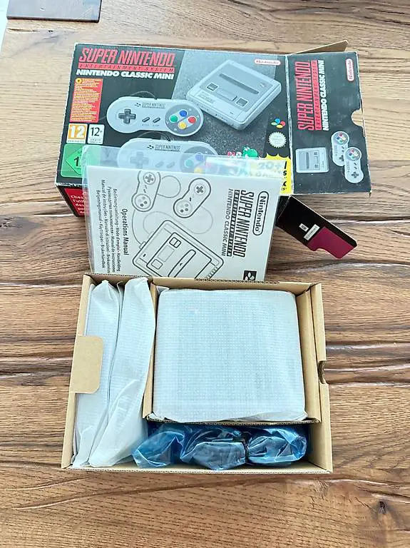 Nintendo Classic Mini SNES - Konsole Neu und unbespielt