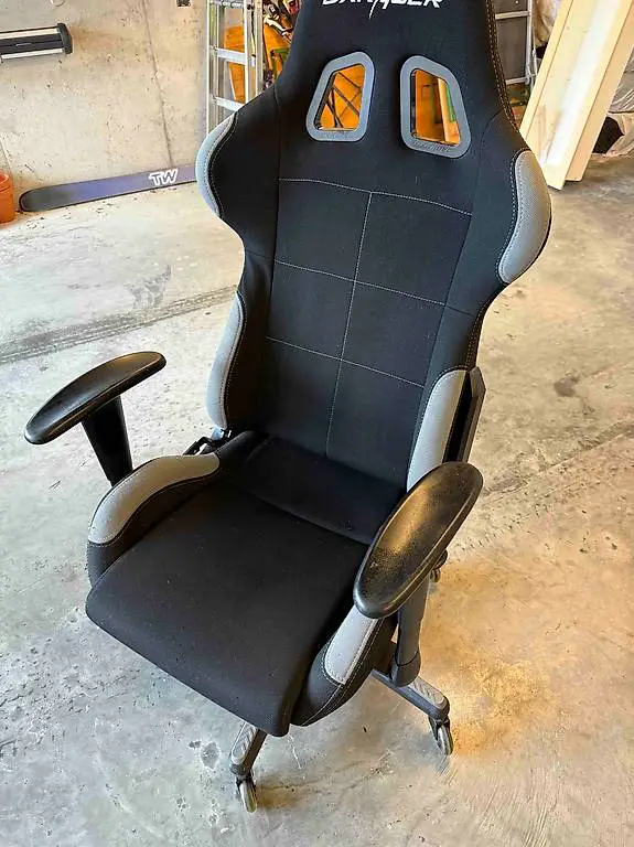 Gaming Stuhl DXRACER