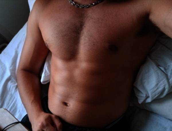 Brun musclé 22/7cm pour couple Genève et environs ce Week end