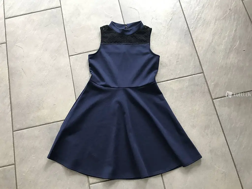 Kleid festlich, Gr 134/140
