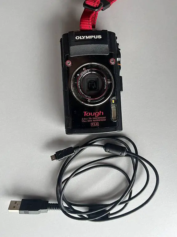 Olympus Tough - Stossfest, Wasserdicht