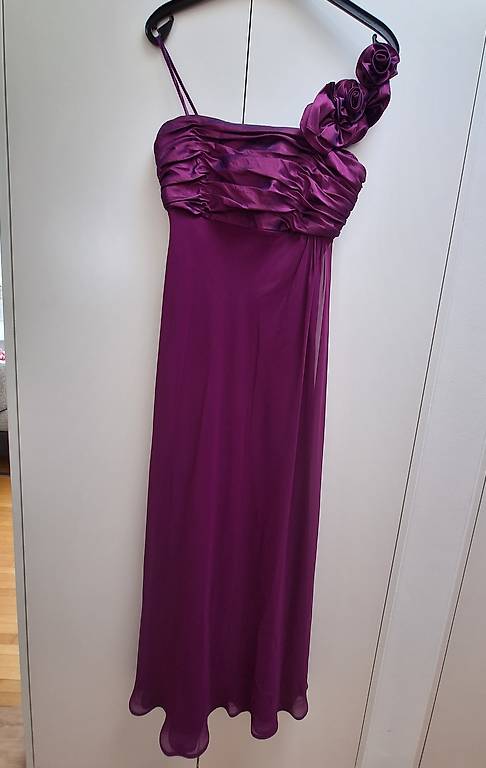 Ballkleid, dunkellila, lavendelfarbig, Grösse 36/38