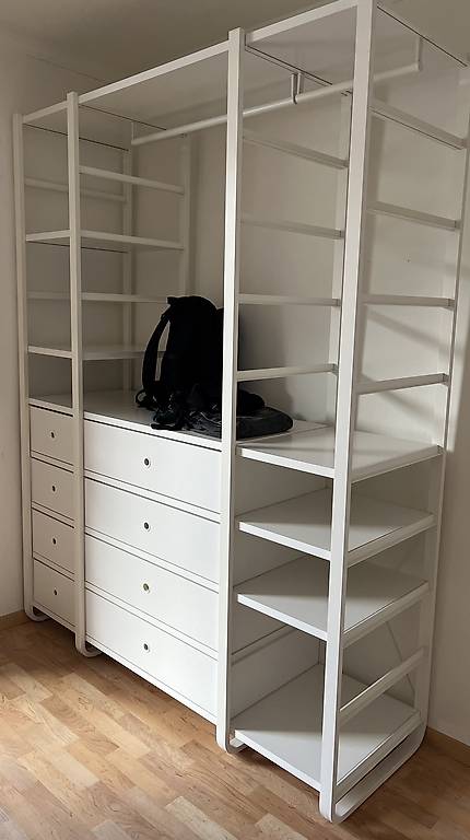 Gratis Kleiderschrank