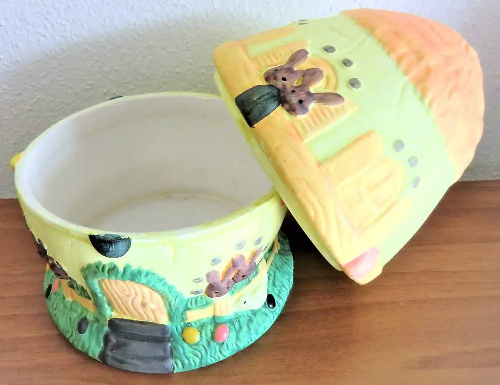 Bomboniera in ceramica Casa del coniglietto