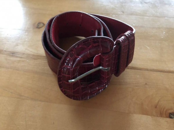 Rot gürtel wie neu Gr: S/ M