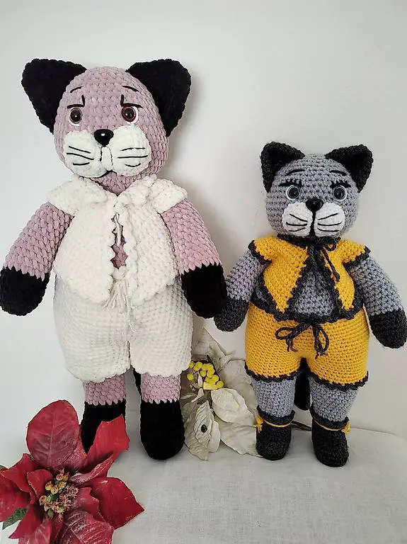 Giocatoli di peluche (coniglietti, gattini, orsetti, etc)