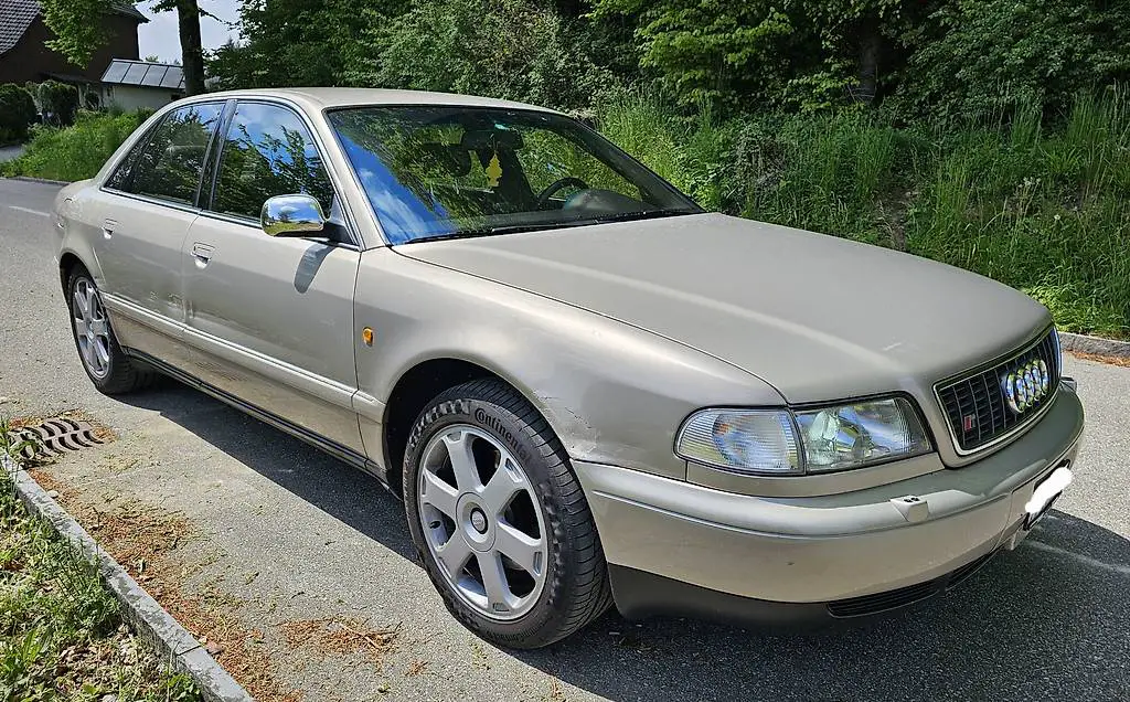 Audi S8 4.2 V8 4x4 1998 Automat Export Aufbereiten