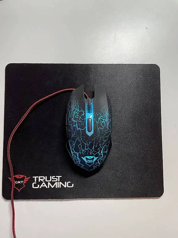 Gaming Maus und gaming Mauspad von Trust