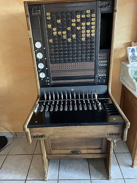 Antike Telefonzentrale