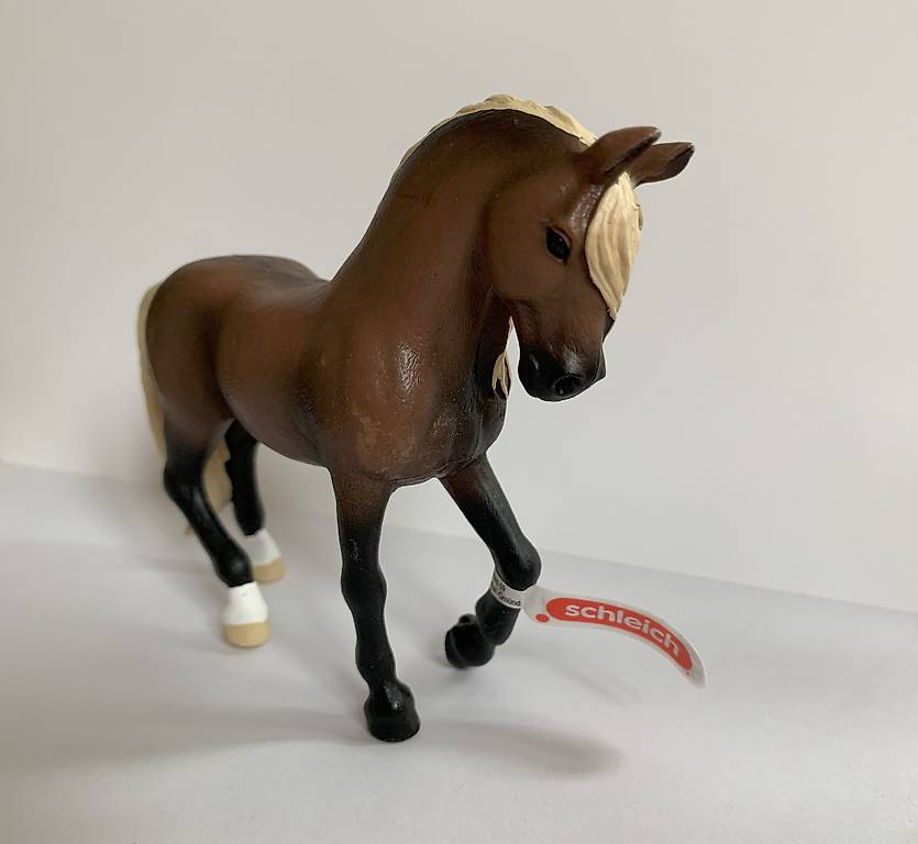 Sehr Schön NEU Schleich Pferd