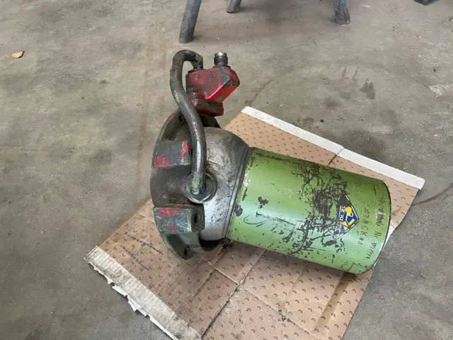 Wirz Dreiseitenkipper Presse, 3-Seitenkipper