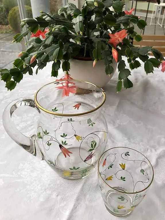 Antiker, handgefertigter, bemalter Glaskrug mit 6 Gläsern