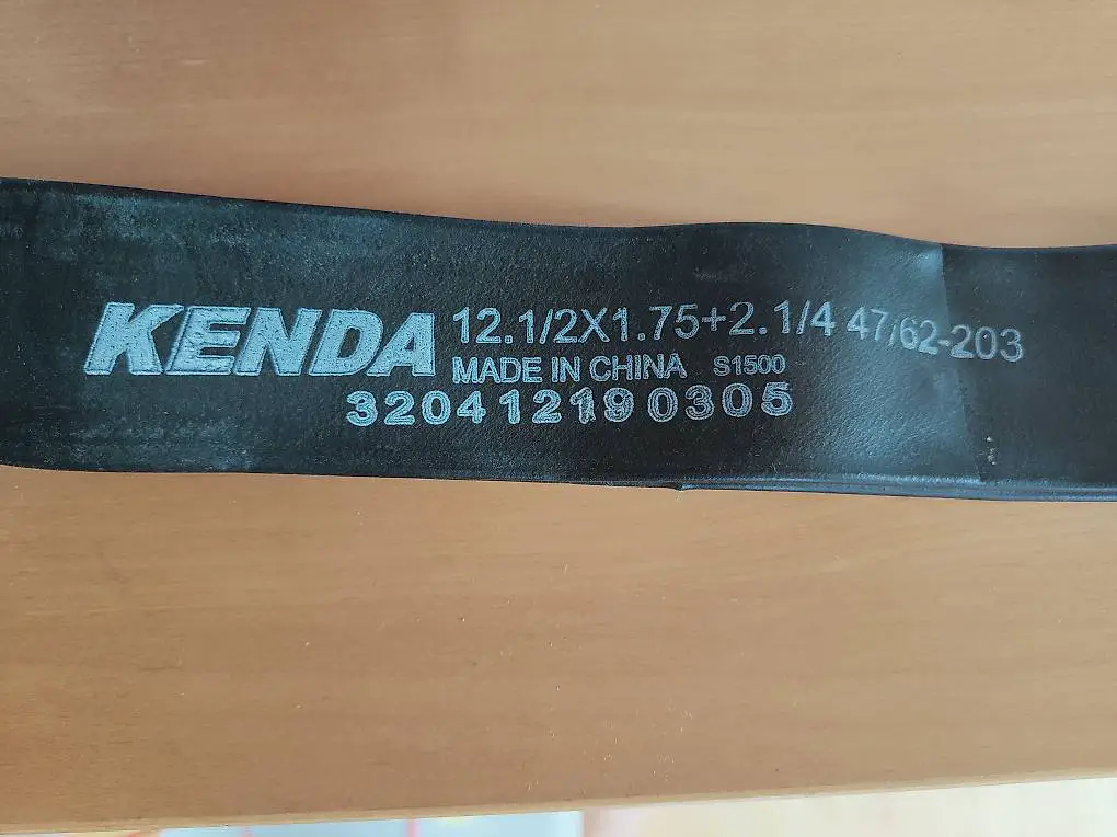 Schlauch 12.1/2x1.75+2.1/4 47/62-203 (NEU)