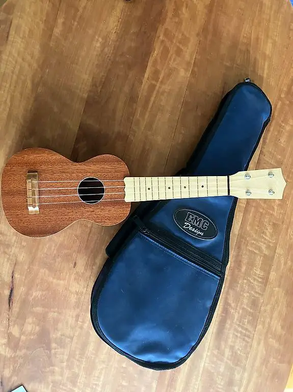 praktisch neue ukulele