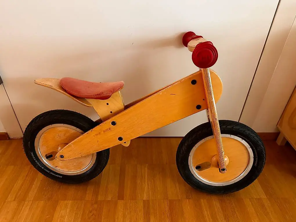 Like a Bike Kokua Holz Laufvelo
