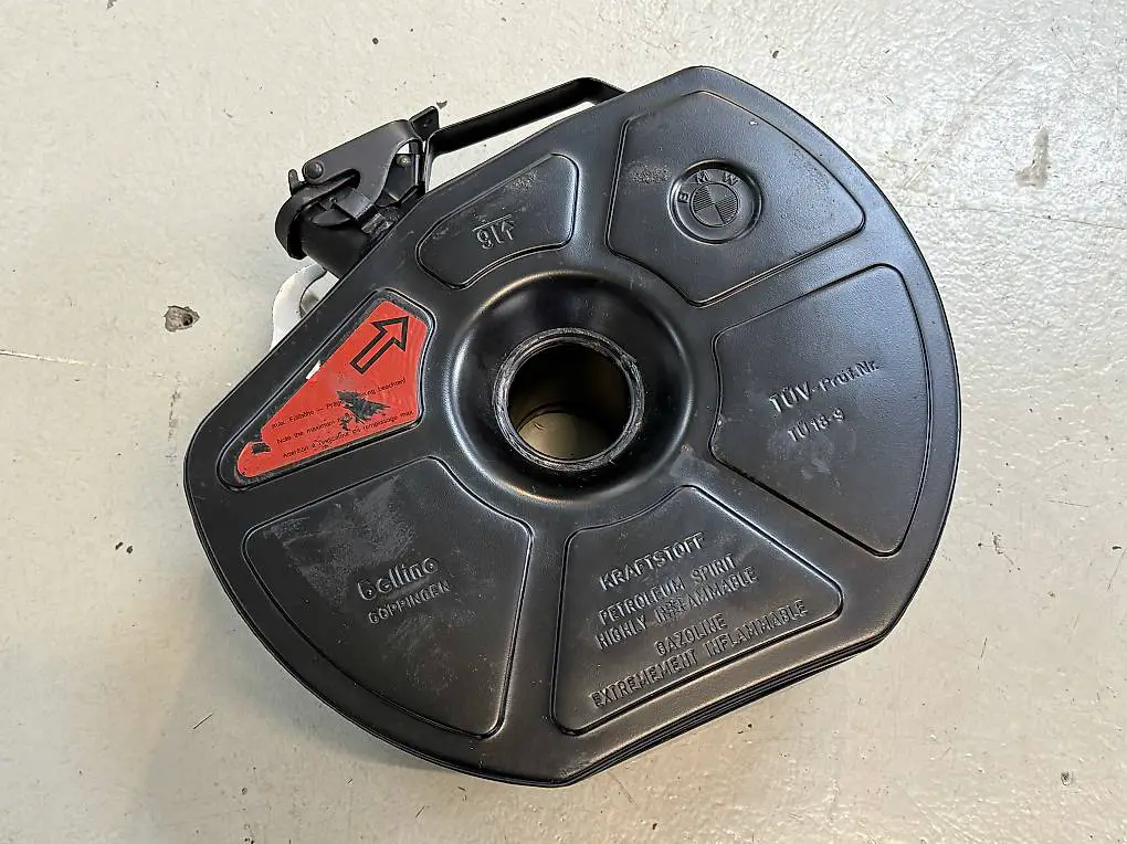 Original BMW Benzin Kanister für Reserveradmulde