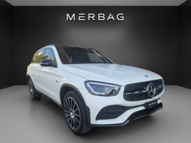 mercedes-benz glc 300 e amg line 4matic