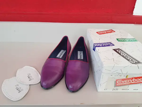 Neue lila Ballerinas / Slipper aus Leder, Grösse 37