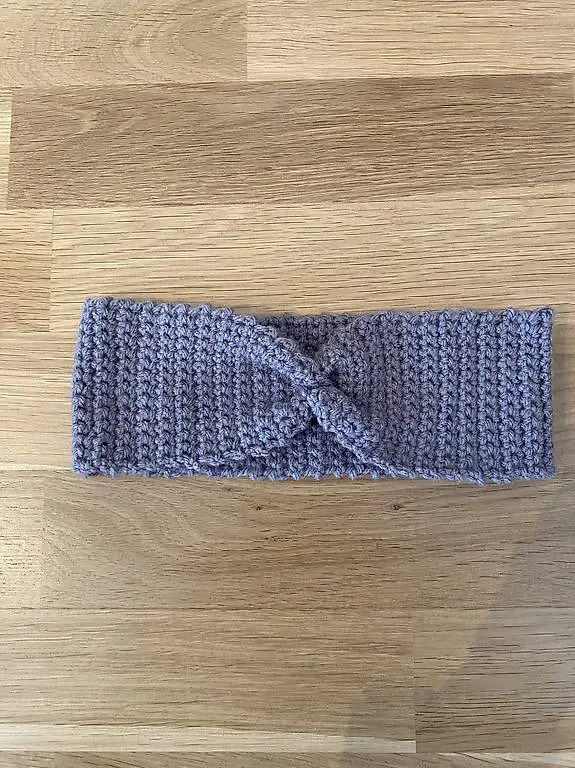 Stirnband grau fein gehäkelt