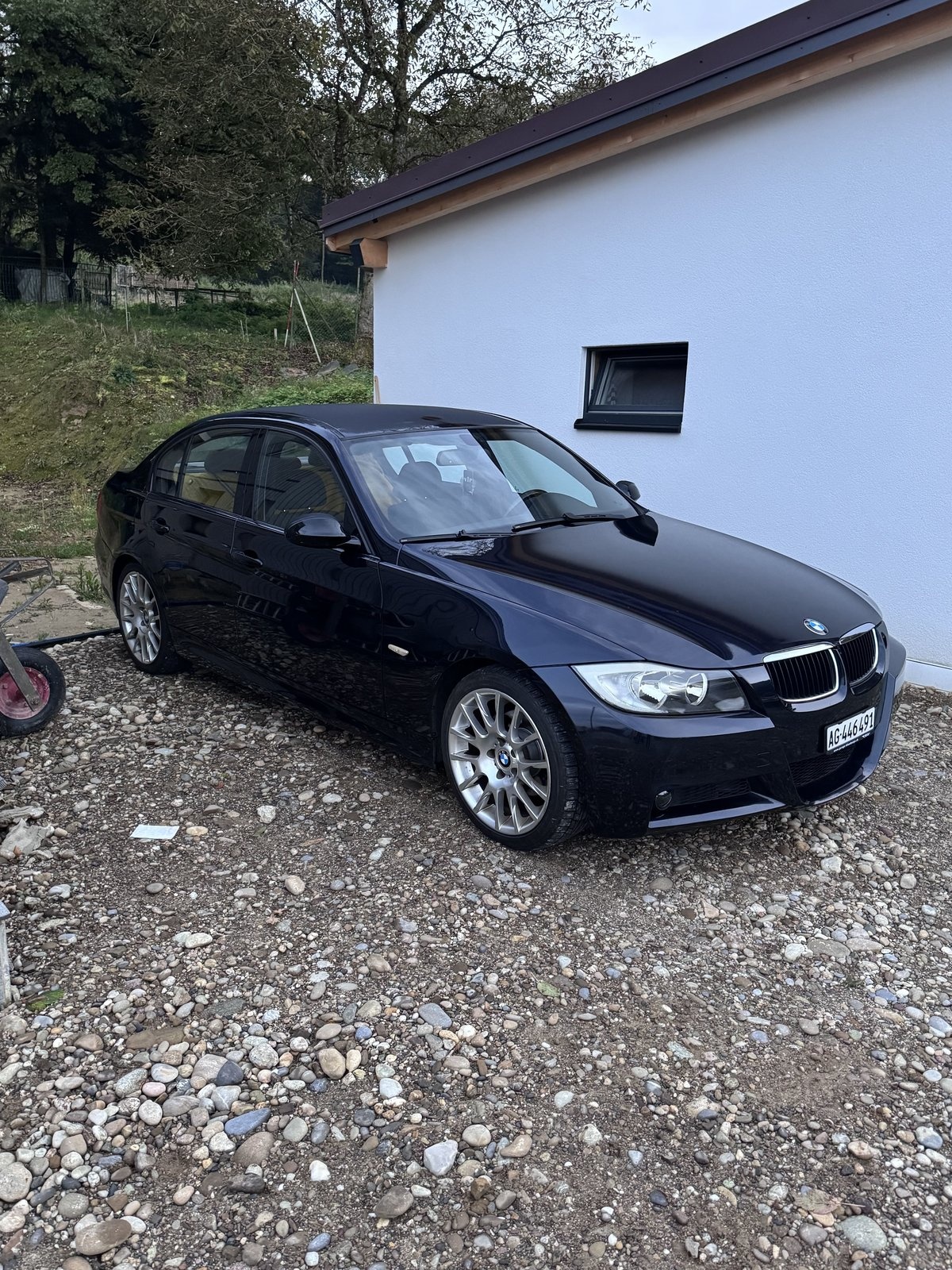 BMW 3er Reihe E90 320si