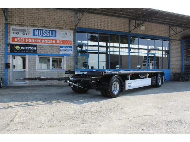 WIELTON, Abrollmulden-Anhänger PS2P70B, Aufbau für Abrollbehälter