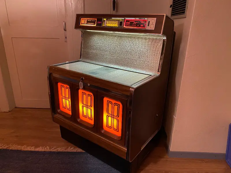 Jukebox Rowe AMI Ri-2