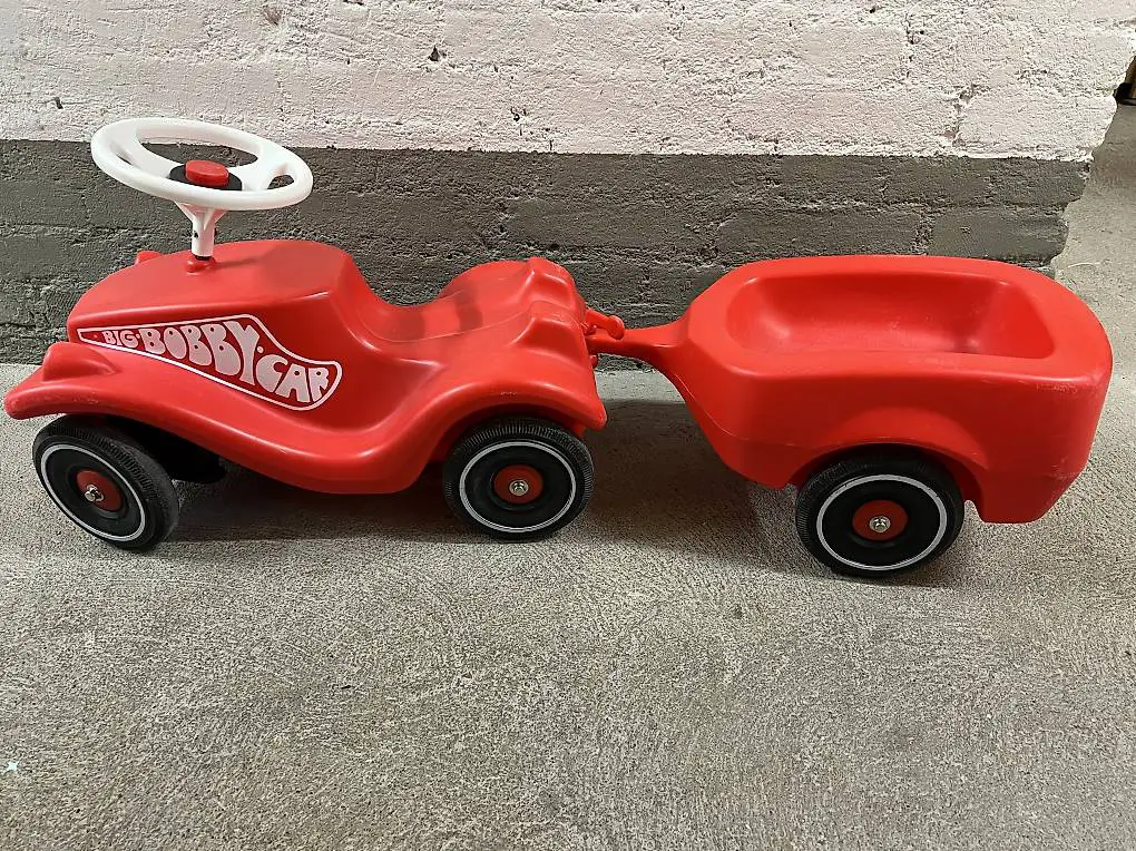 Bobbycar mit Anhänger zu verkaufen