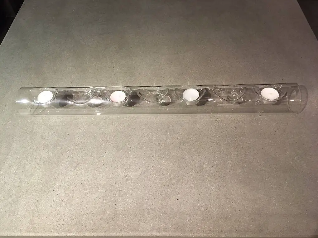 Dekoglas mit 7 Rechaudkerzen