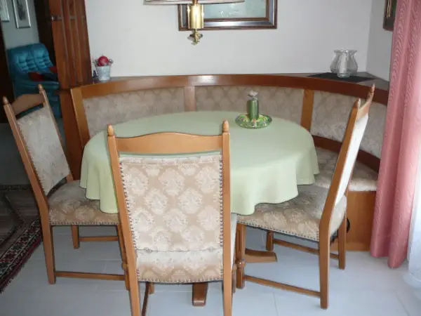 Eckbank, Tisch, Stabellen