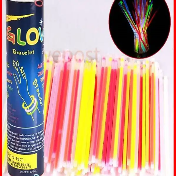  100 Knicklichter Leuchtstäbe + Zubehör