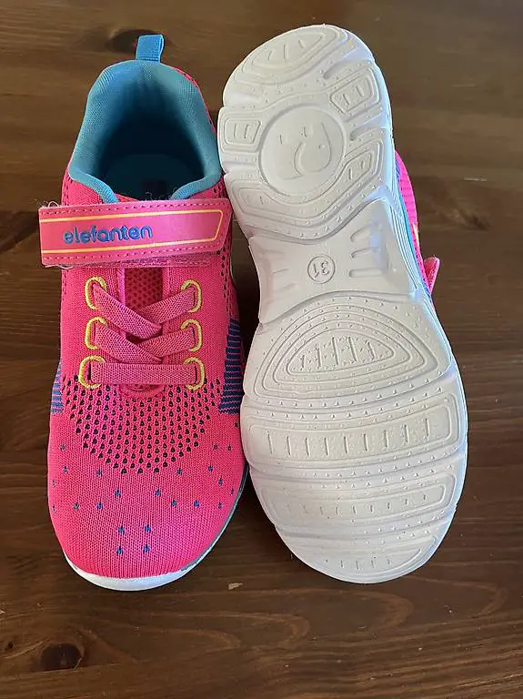 Turnschuhe von Elefanten Grösse 31